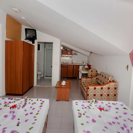 Rosy Apart Otel 2*